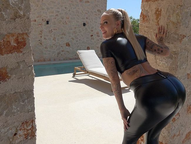 Lara CumKitten Porno Video: Praller Leggings BUBBLE BUTT | Bitte benutz meine fi**LÖCHER